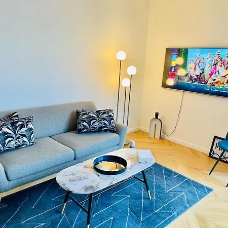 Luxury 1 Bedroom In Center With Terrace & Parking-51b Apartment Luxembourg