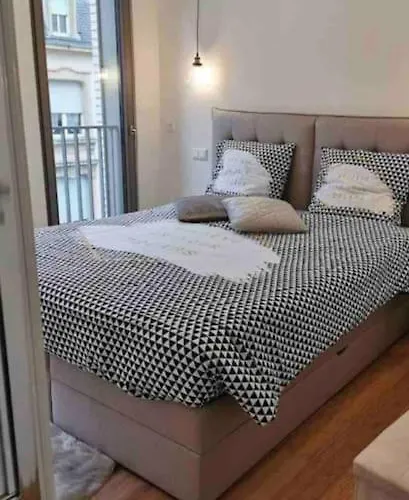 Luxury 1 Bedroom In Center With Terrace & Parking-51b * Luxembourg